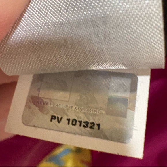 The North Face Vagabond Women’s Colorful Animal Print Hyvent Ski Jacket l Small - Picture 16 of 16